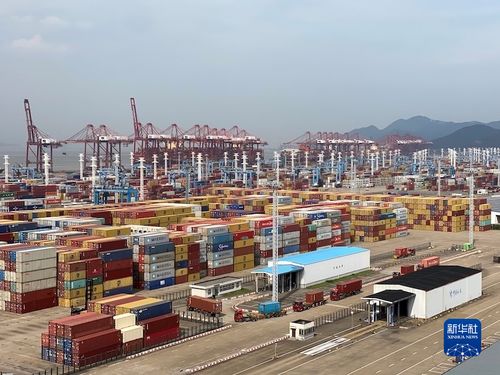 神州答卷二十年馳而不息 浙江向海而興的實踐——從海洋經濟后發優勢到引領動力，兼論糧油中轉倉儲的戰略支撐